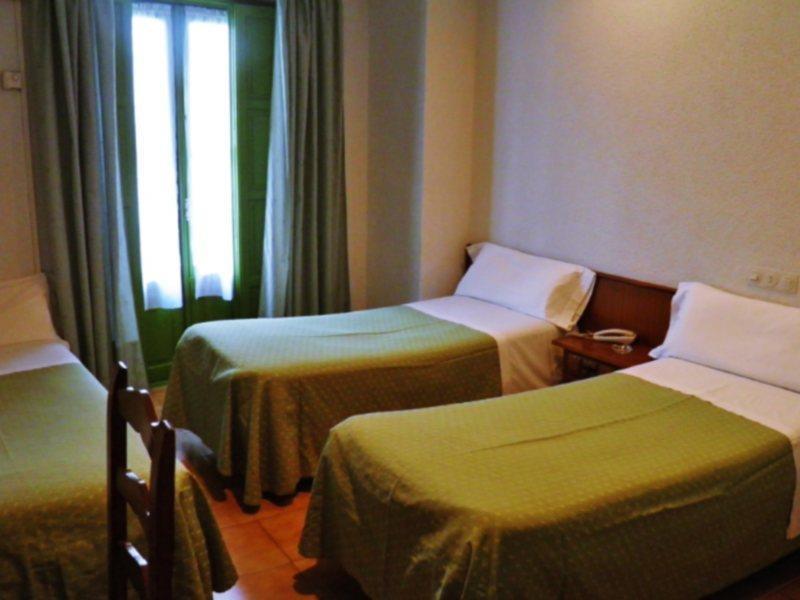 Nuria Hostal 마드리드 외부 사진